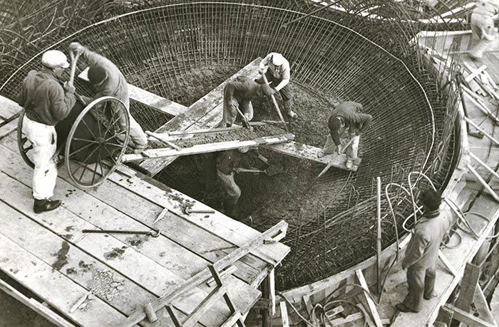 1953
